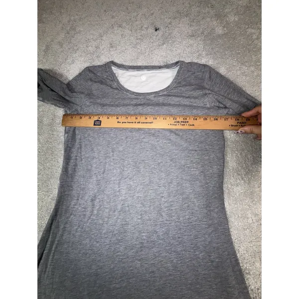 lululemon gray/white long sleeve layered shirt 6 thumb holes - Image 5