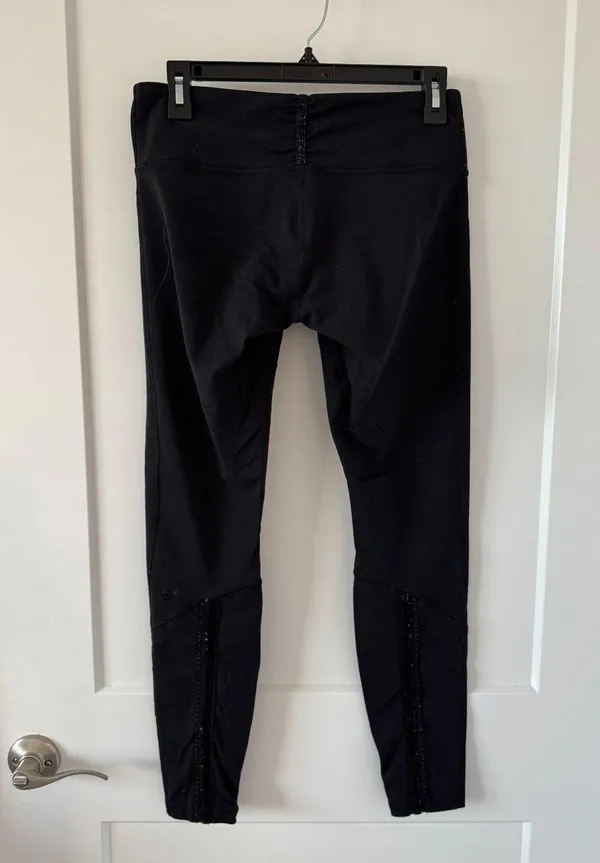Lululemon Limited Edition Black Velvet Vixen Tight - Image 2