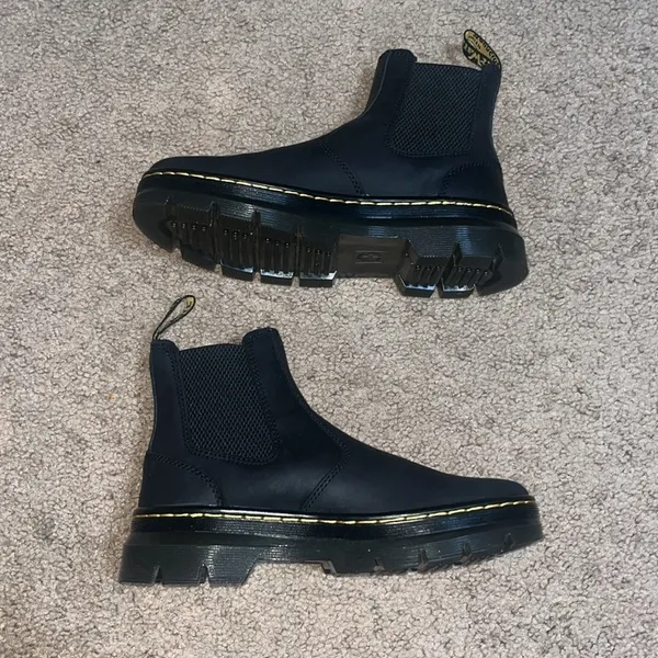 Dr. Marten’s Embury‎ Leather Casual Chelsea Boot Wyoming Black 6 - Image 6