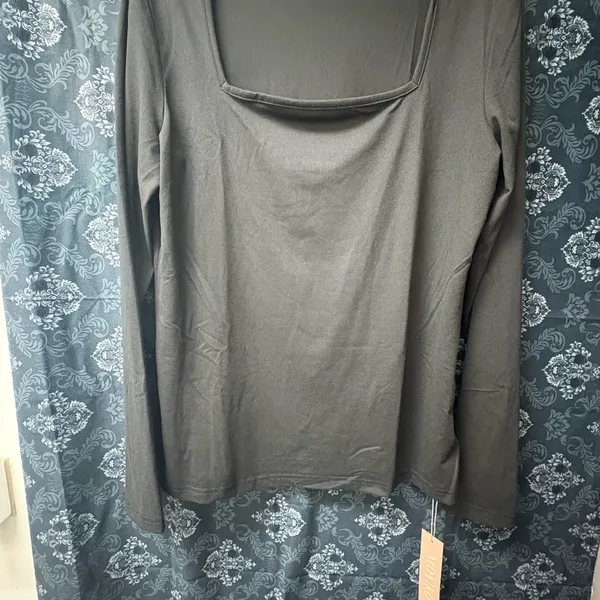Source Unknown Women’s Charcoal Gray Square Neck Long Sleeve Top Size Large Soft Stretchy 2xL - Image 7