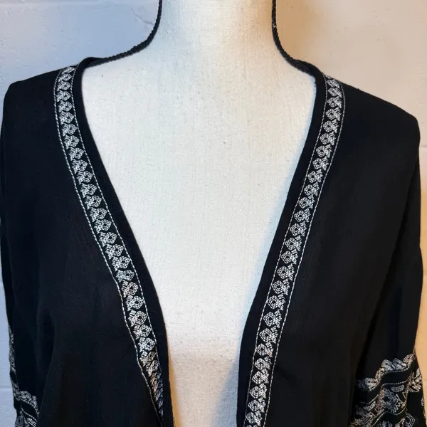 Chloe & Katie Black Embroidered Kimono Coverup - Image 2