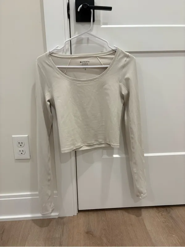 Athleta Transcend Long Sleeve Size XS - Image 2