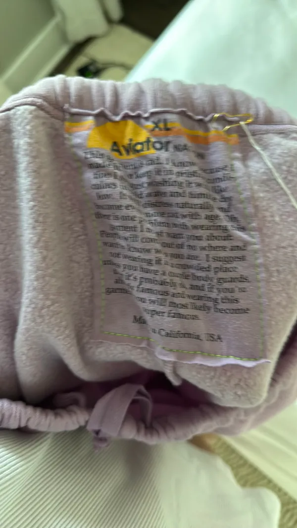 pink aviator nation sweatpants!! super cute just doesn’t fit me good!!!! - Image 4
