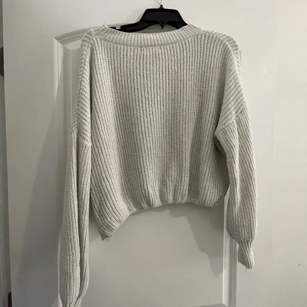 Vestique Cream Crew Neck Sweater - Image 5
