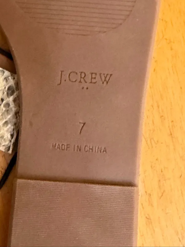 J.Crew Women’s Snake Print Flat Sandals Size 7 New - Image 6