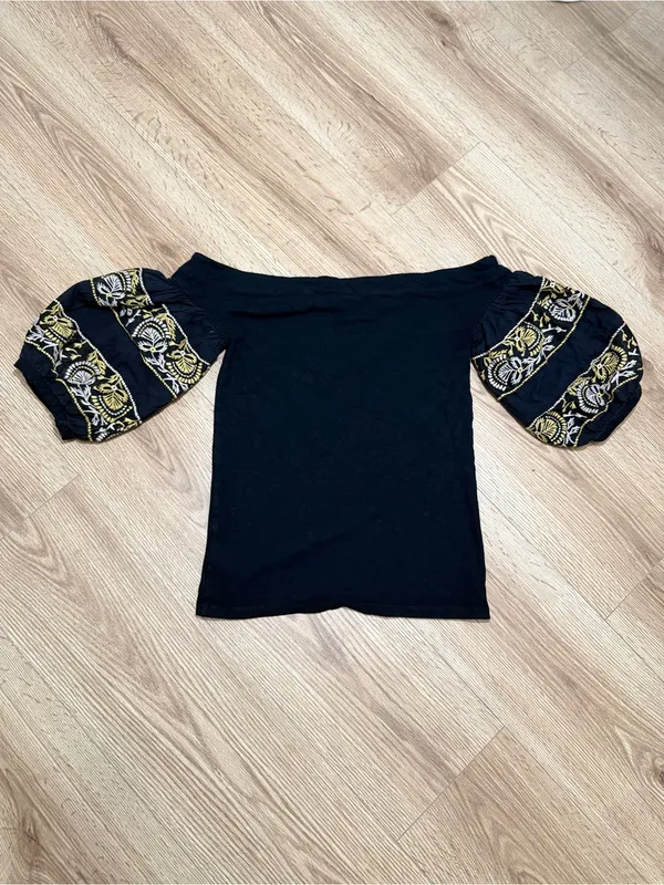 Free‎ People Black Off-Shoulder Crop Top with Gold Embroidered Puff Sleeves - Image 3