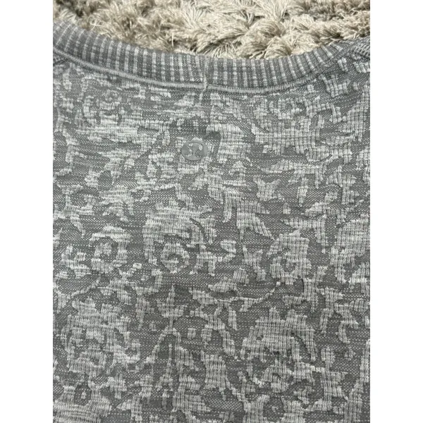 Lululemon Swiftly Tech Long Sleeve T-Shirt Top Women’s Size 10 18x28 Gray - Image 7