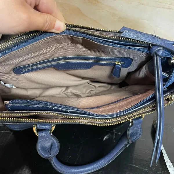 London Fog Navy Leather Handle Bag 3 Compartments‎ - Image 12