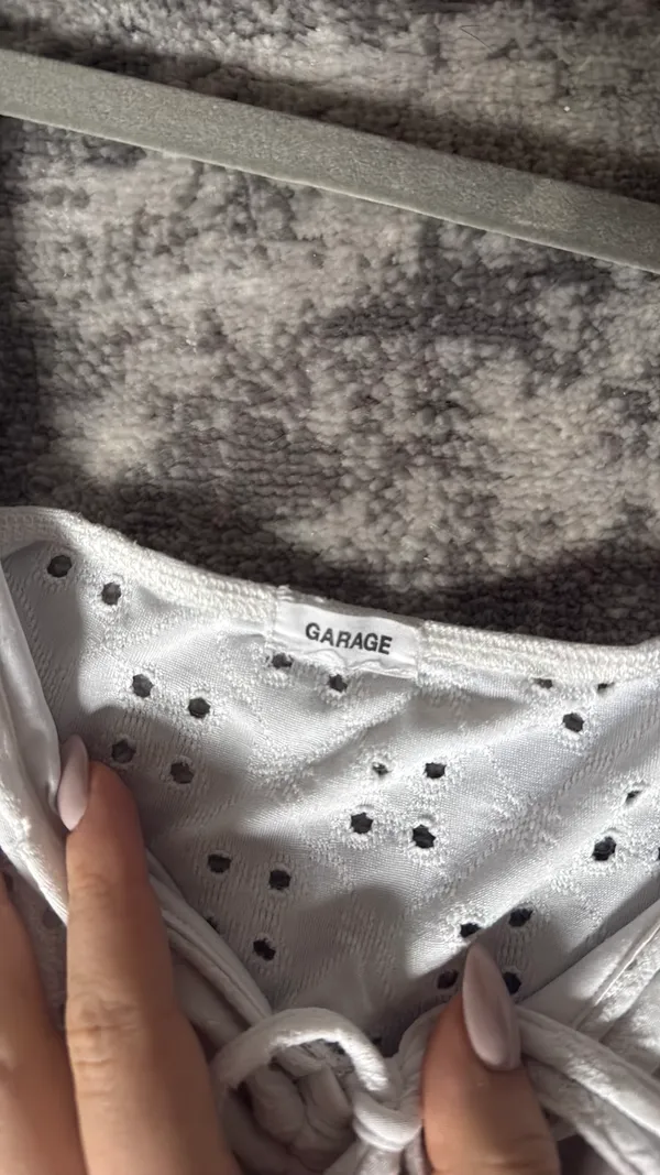 Garage White Eyelet Puff Sleeve Top - Image 3