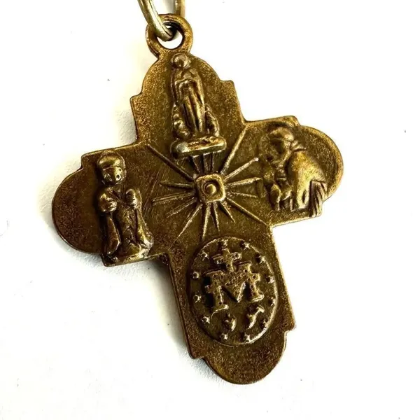 Multi strand quartz beaded cross necklace - Image 6