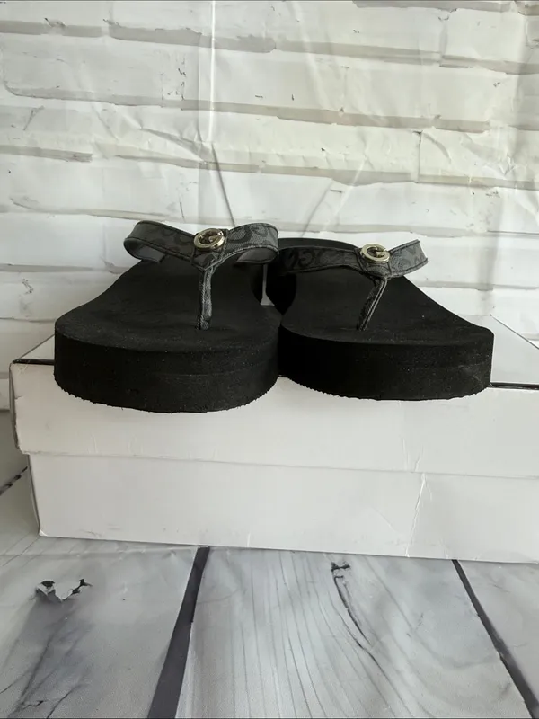 GBG Los Angeles Black Platform Flip Flop Wedge Sandals - Image 2