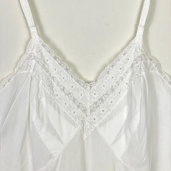 Vintage Image Artemis White Floral Lace Neckline Detail Slip Dress Size 38B Tall - Image 2