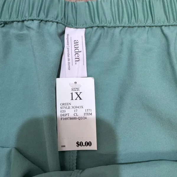 Auden satin pj set - Image 7