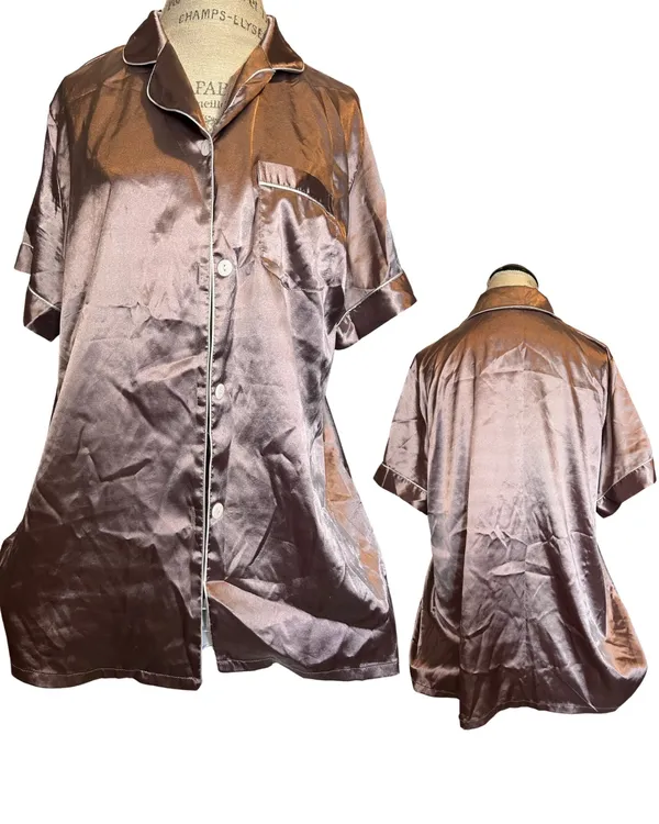 Three Piece Silky Pajama Set in Pink Brown Size XL - Image 3