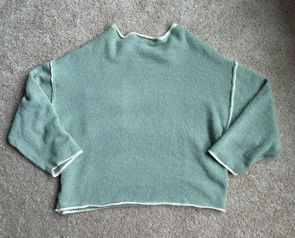 Women's Altard State Green Sweater with Pocket - Image 4