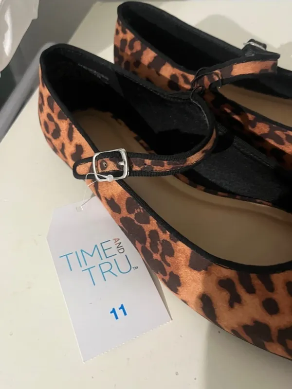 New Time And Tru Women’s Leopard Print Mary Jane Flats Shoes Size 11 NWT - Image 3