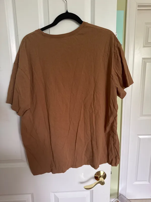 Brown cropped target tshirt  - Image 2