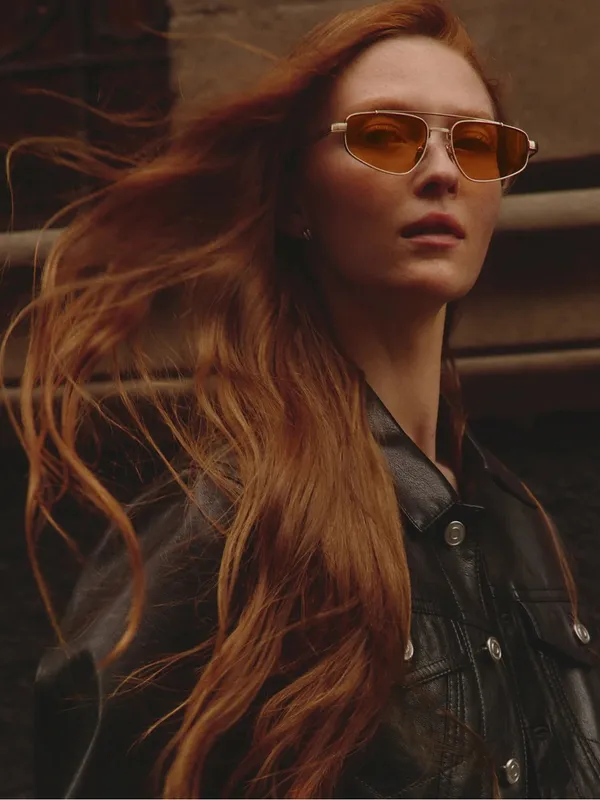 Quay “ Pit Stop” Sunglasses Brushed Gold Frame / Honey Lens - Image 12