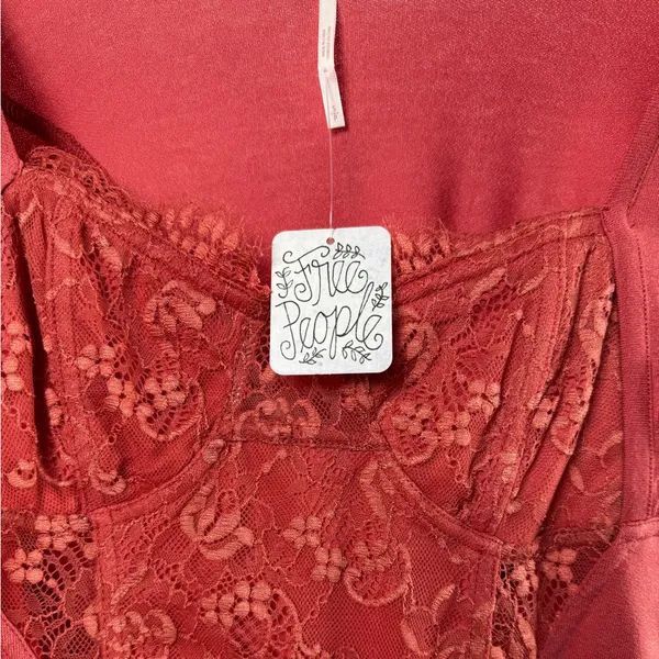 NWT Free People Long Sleeve Lace Trim Blouse‎ in Rose Size Small - Image 3