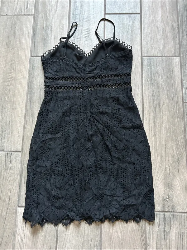 Black Lace Mini Dress with Spaghetti Straps Size M - Image 4