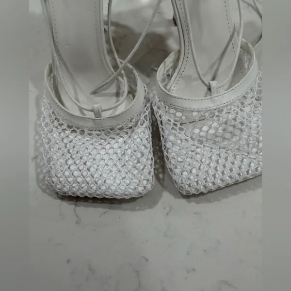 Chic White Mesh Lace - Image 3