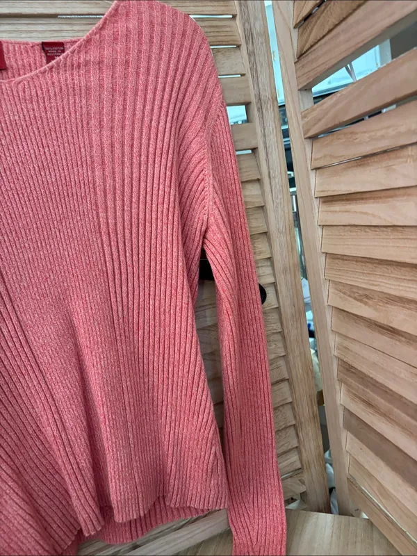 Valerie Stevens Ribbed Sweater in Marled Coral Medium - Image 2