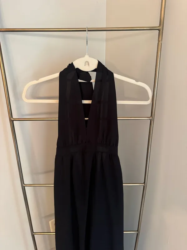 Black V Neck Floor Length Dres - Image 2