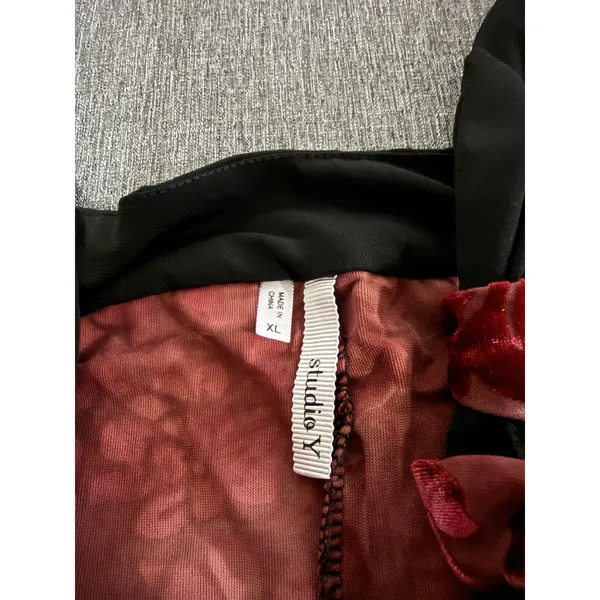 Studio Y Women's Y2K Style Floral Embossed Draped Blouse Tank Sz XL - Image 11