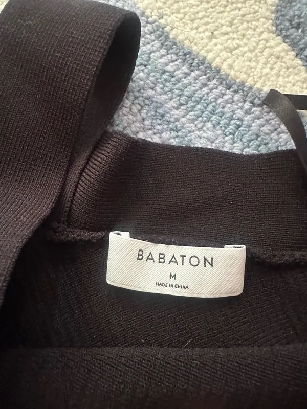Aritzia Babaton Sculpt Knit Crop Tank Criss-Cross - Image 2