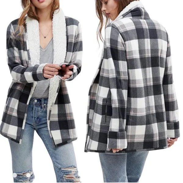 Abercrombie & Fitch Womens Sherpa Lined Plaid Jacket Size M Gray Coatigan Co - Image 2