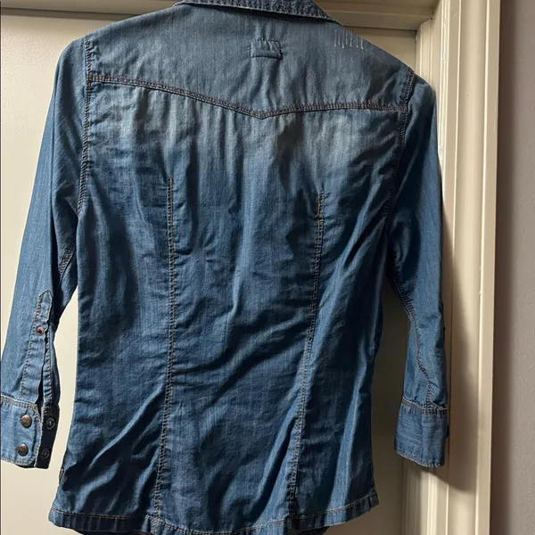Guess Lexi denim shirt distressed look J - Image 9
