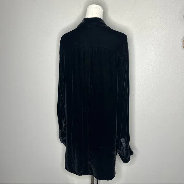 CP Shades Black Velvet Silk Blend Romy Long Sleeve Button Down Shirt Witchy - Image 2