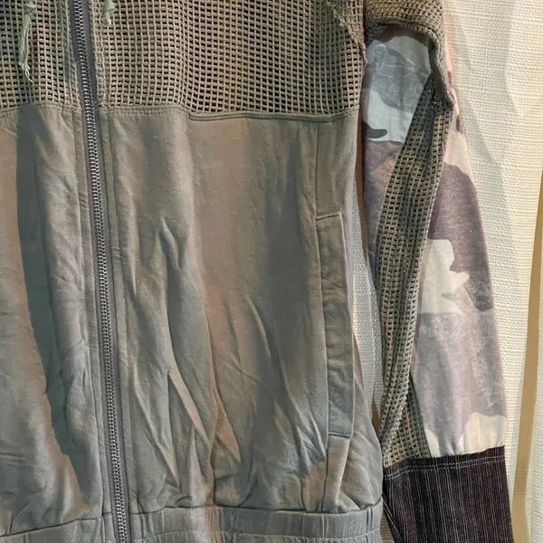 Mystree Camouflage and Mesh Panel Zip-Up Hoodie - Image 7