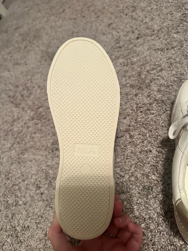 MIA Sneakers White - Image 6