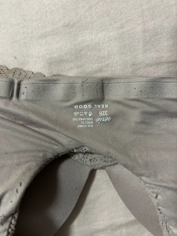 aerie Light Gray Lace-Back Molded Cup Bra Size 32B - Image 5