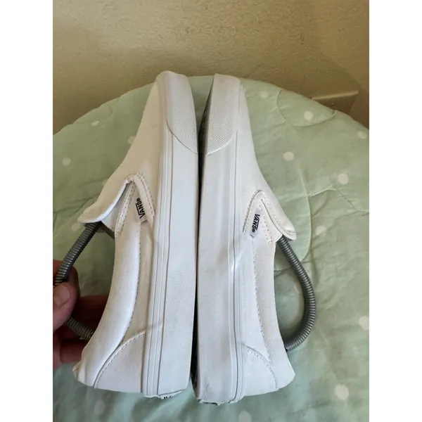 Vans Classic Slip-On Womens White Canvas Sneakers US 7.5 EU 38 Round Toe - Image 7