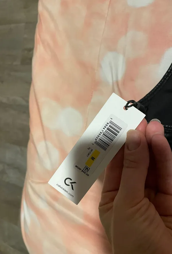 Calvin Klein performance crop top built in bra - Image 3