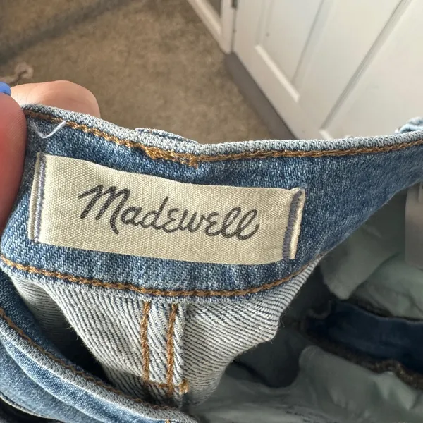 MADEWELL Woman’s Stovepipe Medium Wash Straight Jeans‎ Size 26 - Image 4