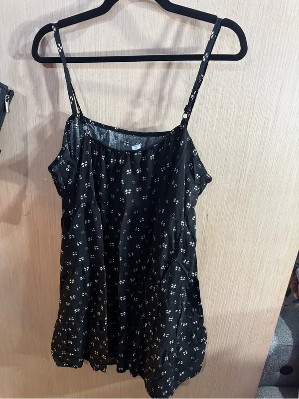 Old Navy Black Camisole Dress with Tiny White Floral Print Size XXL - Image 3