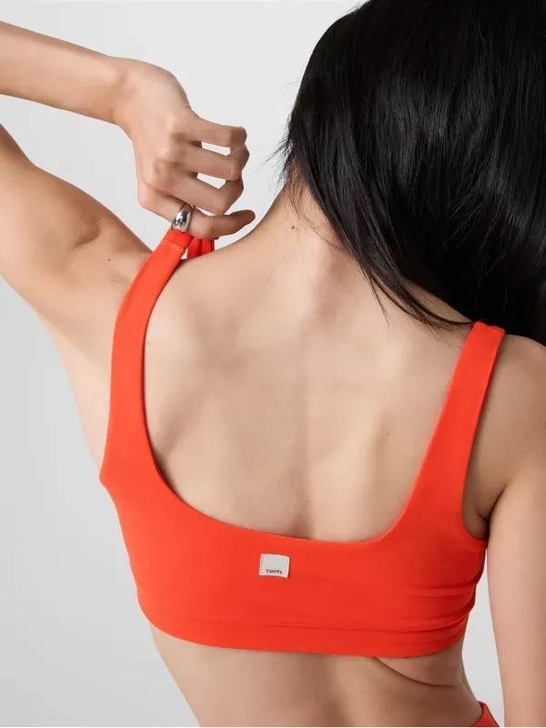 Vuori AllTheForm Sports Bra Size small - Image 3