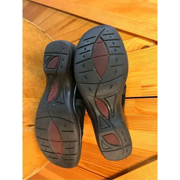 Clark’s Artisan 62387 Mill River Black Slip On Mule shoes Women's US Size 7 M - Image 7