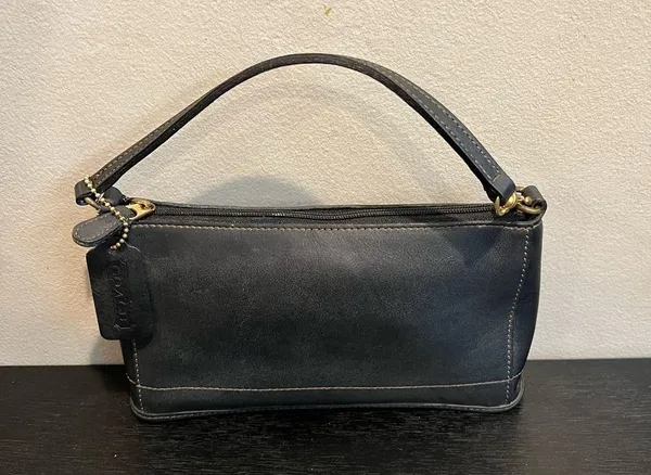 Vintage COACH 9311 Bleecker Demi Mini Hand Pouch Purse Wristlet Black Leather - Image 6