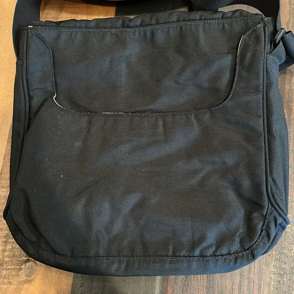 The North Face Messenger Bag - Image 4