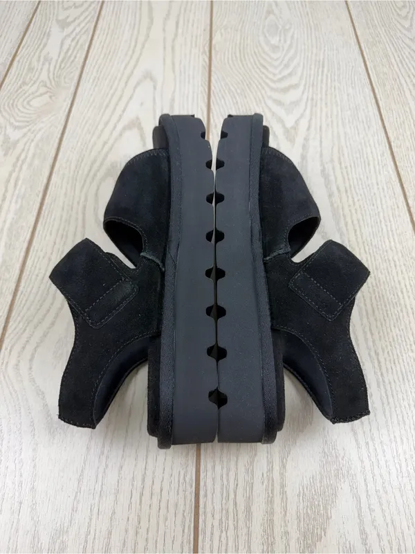 Koolaburra by UGG Women's Tizz Adjustable Suede Sandals US9 Black $80 - Image 4