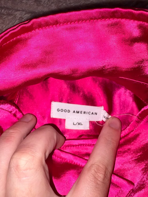 Bright Hot Pink Button - Image 2