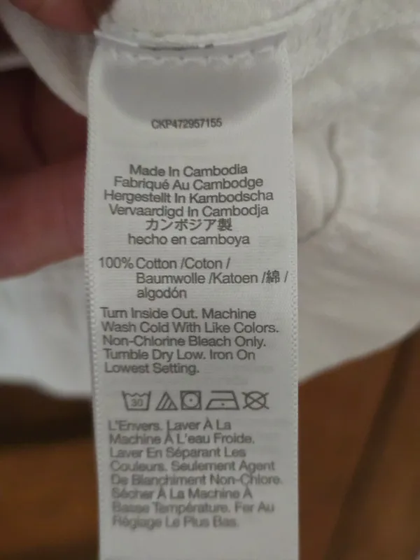 O Madewell White Top with Branded Neck Label Size 8 - Image 6