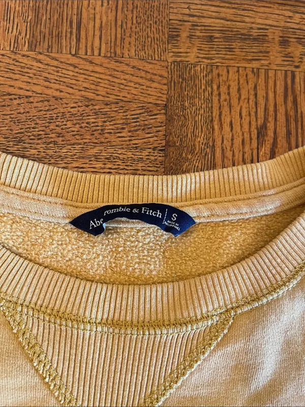 Vintage Y2K Abercrombie & Fitch Mustard Crewneck with White A&F Appliqué - Image 3