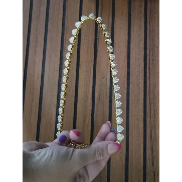 Unbranded Women's Gold and White Jewellery - Image 4