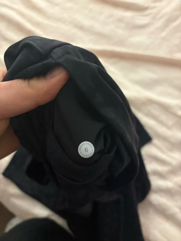 Lululemon - Image 6