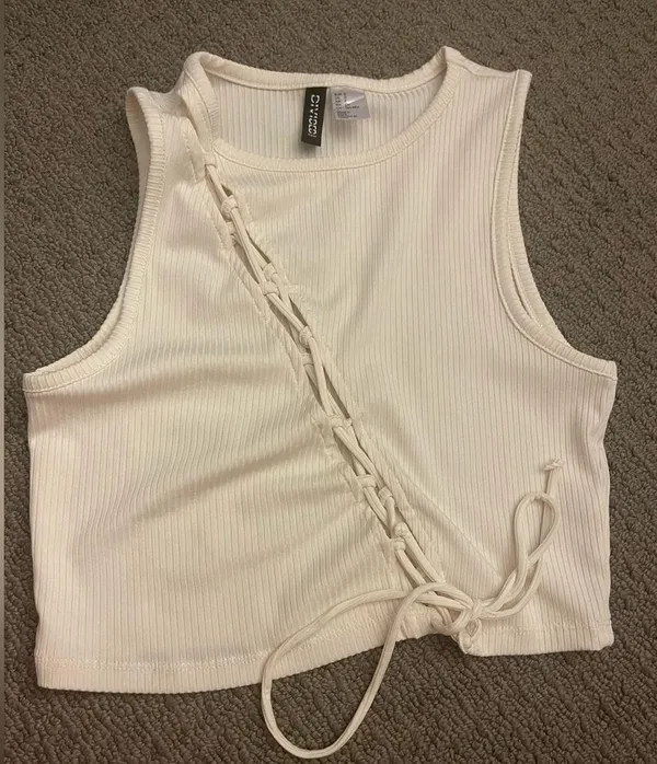 🖤H&M Lace Up Crop Top, Small - Image 2
